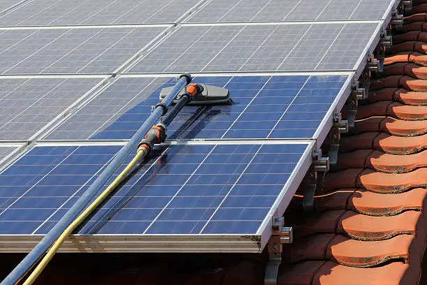 How to Clean Solar Panels
